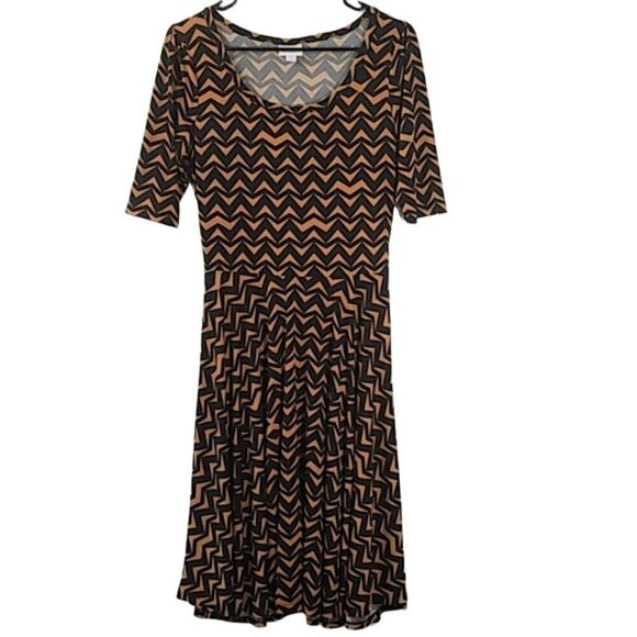 LuLaRoe Chevron Geometric Nicole Dress Fit & Flare Black & Gold Size Medium - Picture 1 of 11